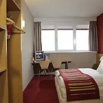 Hotel Ibis Vienna Airport 3*