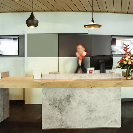 Ibis Vienna Airport Hotel 3*