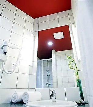 Ibis Vienna Airport 3*